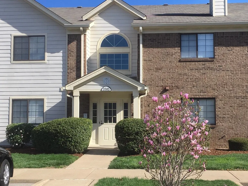 Photo of 3505 Lennox View Court, Louisville, KY 40299