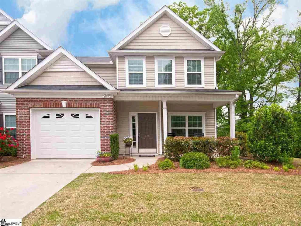 Photo of 174 Shady Grove Drive, Simpsonville, SC 29681