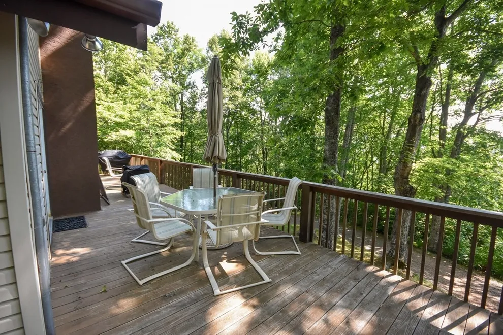 Photo of 1224 Lyle Downs Road, Franklin, NC 28734