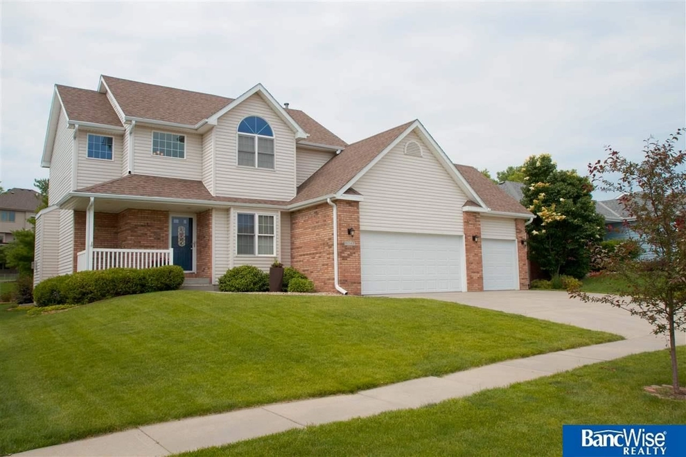 Photo of 8041 Hanna Pointe Place, Lincoln, NE 68516