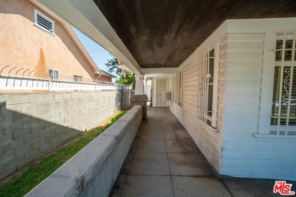 Photo of 1758 West 41st Drive, Los Angeles, CA 90062