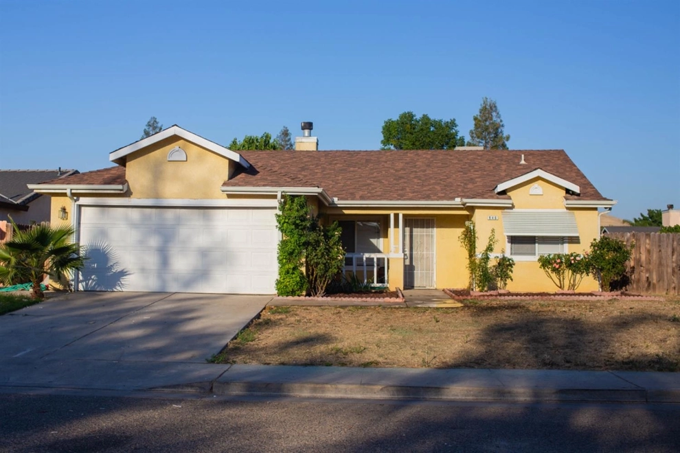 Photo of 946 North Esther Street, Porterville, CA 93257
