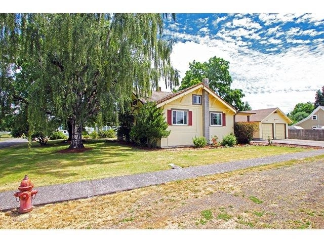 Photo of 410 East 1st Street, Halsey, OR 97348