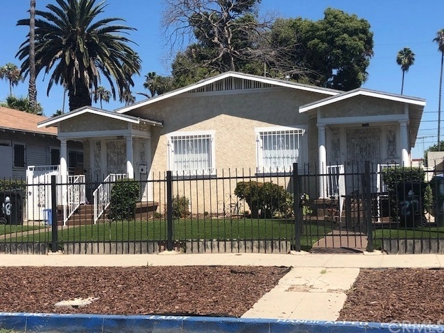 Photo of 5718 South St Andrews Place, Los Angeles, CA 90062