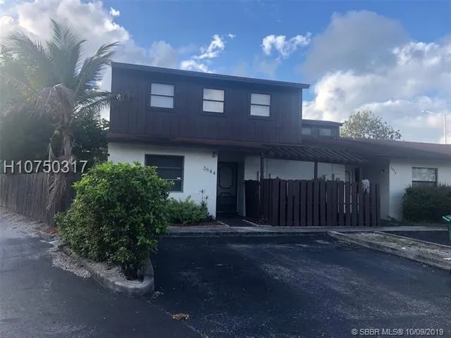  for Sale at 3844 Southwest 70th Avenue, Hollywood, FL 33023