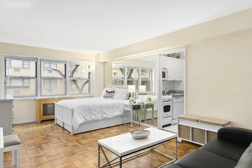 Unit for sale at 321 E 45TH Street, Manhattan, NY 10017
